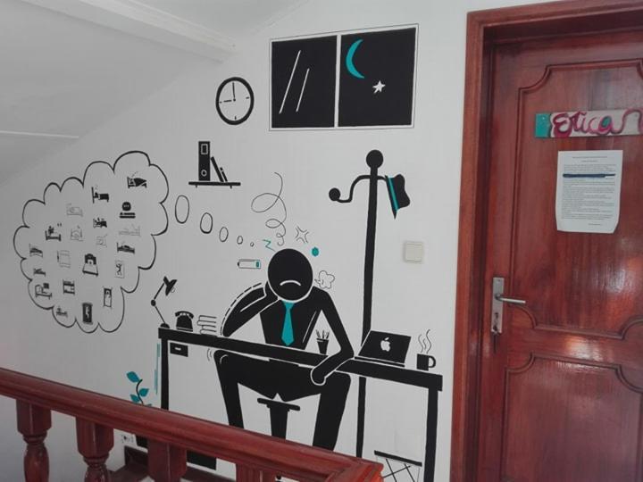 Simabo'S Backpackers' Hostel Мінделу Екстер'єр фото